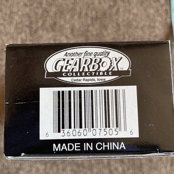 Gearbox Wayne Gas Pump Replica Collectible Toy - Picture 9 of 9